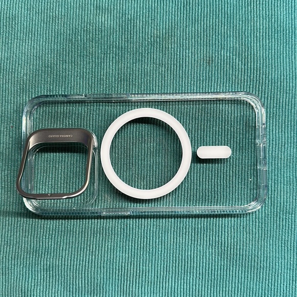 ESR Classic Kickstand Case with HaloLock - Picture 7 of 11